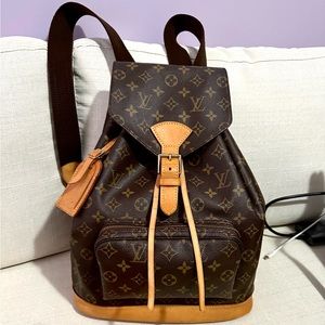 ❌SOLD❌ Louis Vuitton Montsouris GM backpack